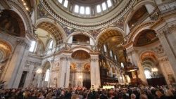 Das Innere der anglikanischen Paulskathedrale von London