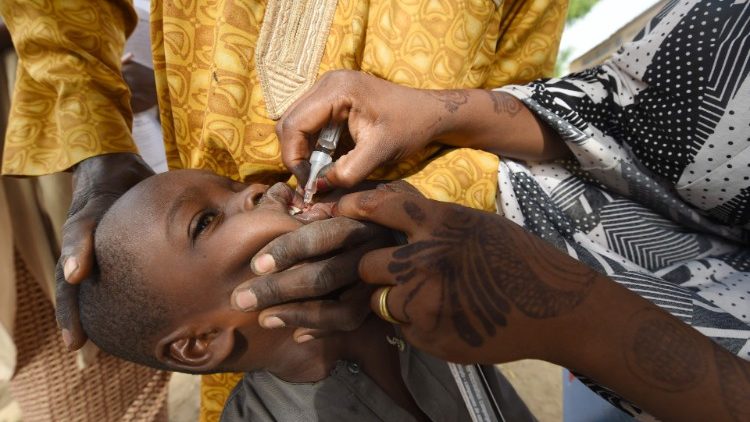 Vaccination contre la poliomyélite
