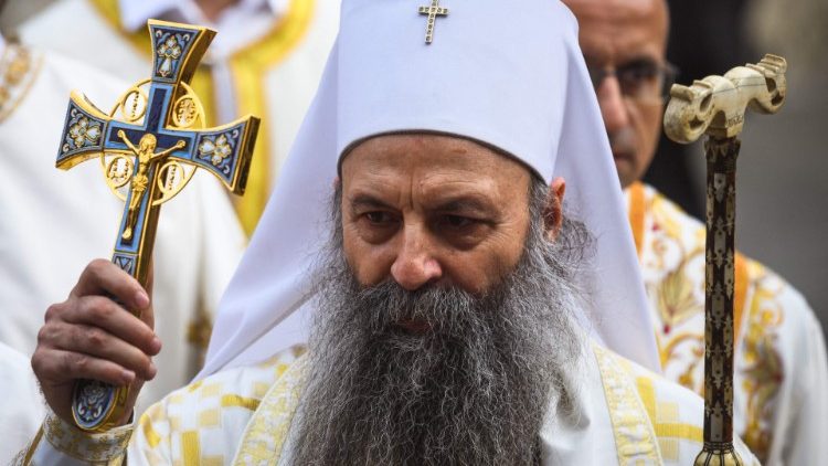Patriarch Porfirije leitet die serbisch-orthodoxe Kirche