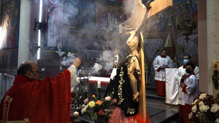 Celebração do Domingo de Ramos na Igreja da Sagrada Família em Gaza City. (Photo by Mohammed Abed)