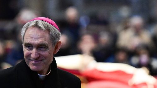 D: Zukünftige Aufgaben von Erzbischof Gänswein weiter offen
