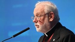 Monseñor Paul Richard Gallagher, Secretario vaticano para las Relaciones con los Estados y las Organizaciones Internacionales