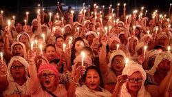 Mahnwache für die Opfer ethnischer Auseinandersetzungen in Manipur, Indien