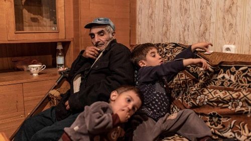 Armenien: UNESCO sichert Flüchtlingen aus Berg-Karabach Hilfe zu