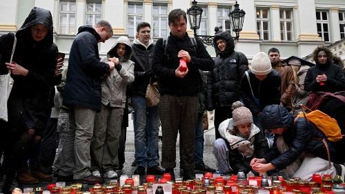 Prager Erzbischof nach Amoklauf an Universität: „Tiefe Trauer”  
