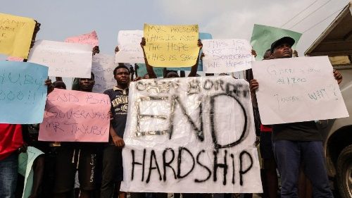 Nigeria: Bischofskonferenz kritisiert Wirtschaftsreformen