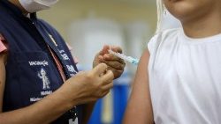 Vaccinazioni contro la Dengue (Afp)