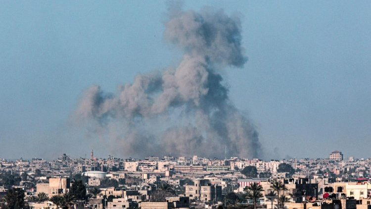 Conflito na Faixa de Gaza já deixou mais de 30.000 mil mortos palestinos (AFP)
