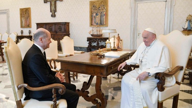 Pope Francis with Chancellor Scholz