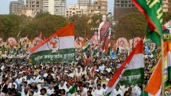 Wahlkampfveranstaltung in Mumbai (17.3.2024) vor den bevorstehenden Parlaments-Wahlen, die am 19. April beginnen sollen