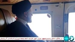 Il presidente iraniano Raisi in suo viaggio in aereo 