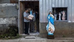Nicarágua, imagem da Virgem do lado de fora de uma casa