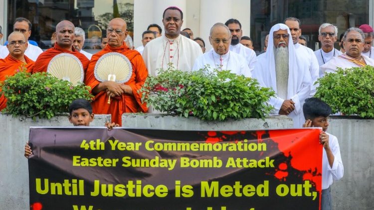 Stiller Protest in Erinnerung an die Opfer der Osteranschläge am 4. Jahrestag des Terroraktes (21.4.2023) in Colombo, Sri Lanka