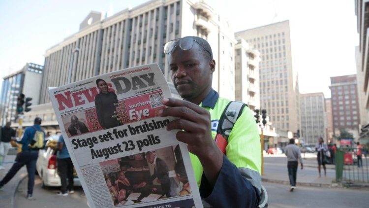 Zeitungleser in Südafrika