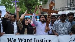 الاعتداءات ضد المسيحيين في باكستان. مقابلة مع الوزير المسيحي السابق بول بهاتي