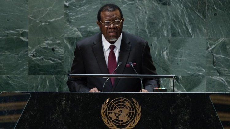 O Presidente da Namíbia, Hage G. Geingob, faleceu no dia 04 de fevereiro