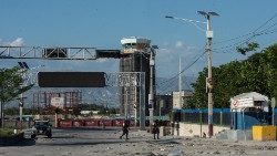 Enfrentamientos en el aeropuerto Toussaint Louverture de Puerto Príncipe
