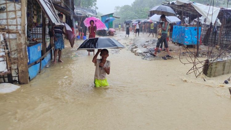 Überschwemmung in einem Flüchtlingslager - Archivaufnahme aus Cox's Bazar (Bangladesch) von 2021