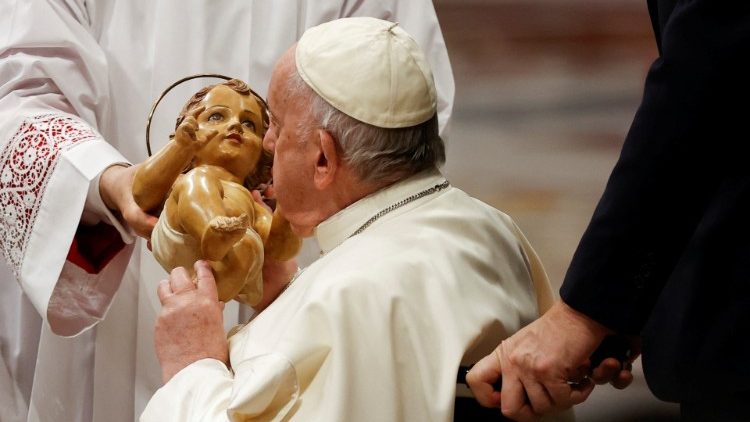 Pope Francis with the Christ Child