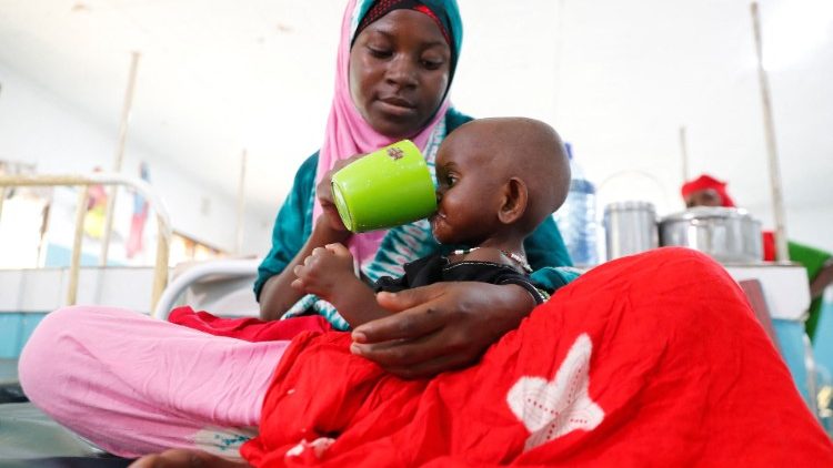 Nach Kenia geflüchtet: Somalierin mit ihrem Kind, Aufnahme vom Februar