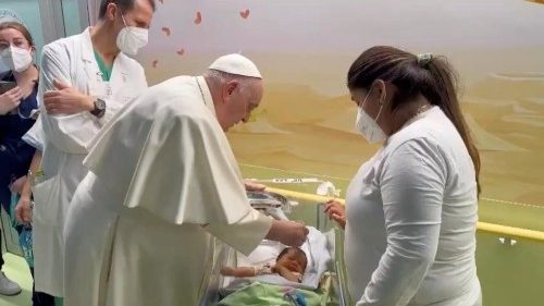 Pope feeling better, visits young patients and baptises baby in hospital 