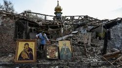 Uma igreja destruída na região de Zaporizhzhia