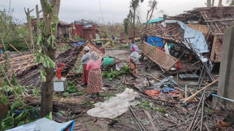 Après le passage du cyclone Mocha à Sittwe dans l'Etat Rakhine en Birmanie, le 17 mai dernier.