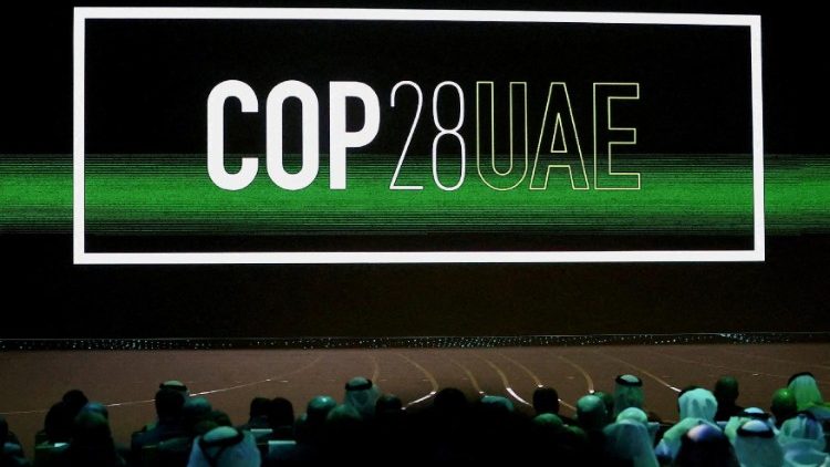 Logotipo da COP28, a ter lugar em Dubai (EAU), de finais de novembro a inícios de dezembro de 2023