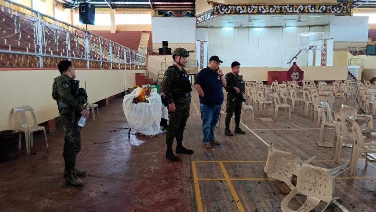 Explosão durante uma Missa no Estado de Mindanao, sul das Filipinas