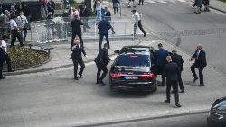 Le Premier ministre slovaque Robert Fico a été blessé par plusieurs balles, à Handlova dans le centre de la Slovaquie, mercredi 15 mai 2024. 