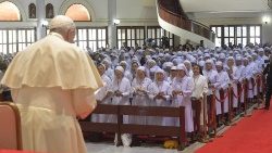 Encontro do Papa Francisco com religiosas durante Viagem Apostólica à Tailândia e Japão em novembro de 2019 (Vatican Media)