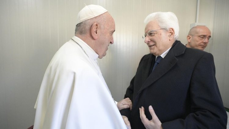 Mattarella, presidente da Itália, com o Papa que deverá lhe conferir o Prêmio Paulo VI deste ano