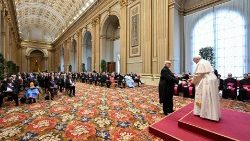 Georgios Poulides, ambassadeur de Chypre au Vatican, doyen du corps diplomatique, lors des vœux du Pape François aux ambassadeurs accrédités près le Saint-Siège, le 9 janvier 2023, en salle des Bénédictions. 