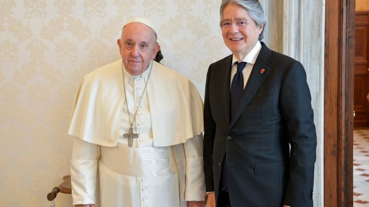 Pope Francis and President Guillermo Lasso of Ecuador