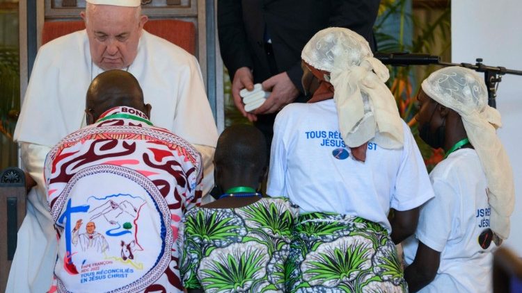 Incontro di Papa Francesco con le vittime della violenza nell'est della Repubblica Democratica del Congo