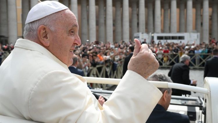 Papa Francesco in Piazza San Pietro per la Domenica delle Palme