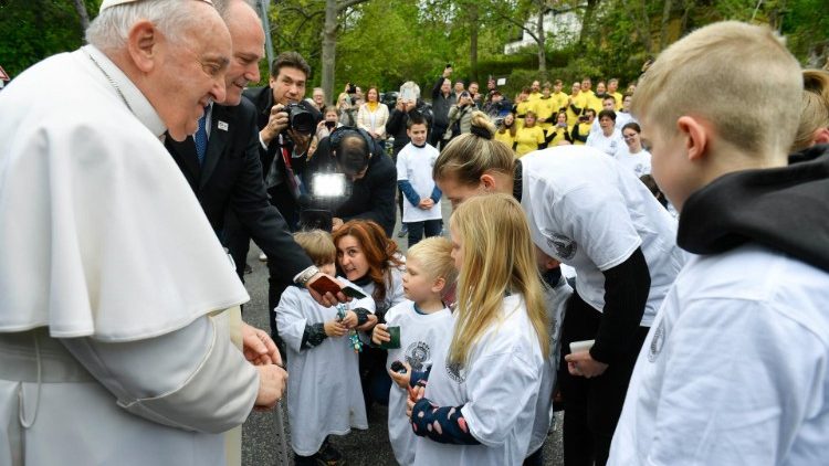Pope Francis at Blessed Laszlo Batthyany-Strattman Institute