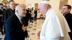 O Pontífice ao saudar o príncipe El Hassan bin Talal, no Vaticano