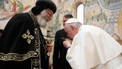 Em 11 de maio, Tawadros II e Papa Francisco participaram de momento de oração na Capela Redemtoris Mater