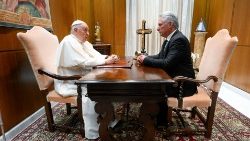 البابا فرنسيس يستقبل رئيس جمهورية كوبا ميغيل دياز كانيل بيرموديز 