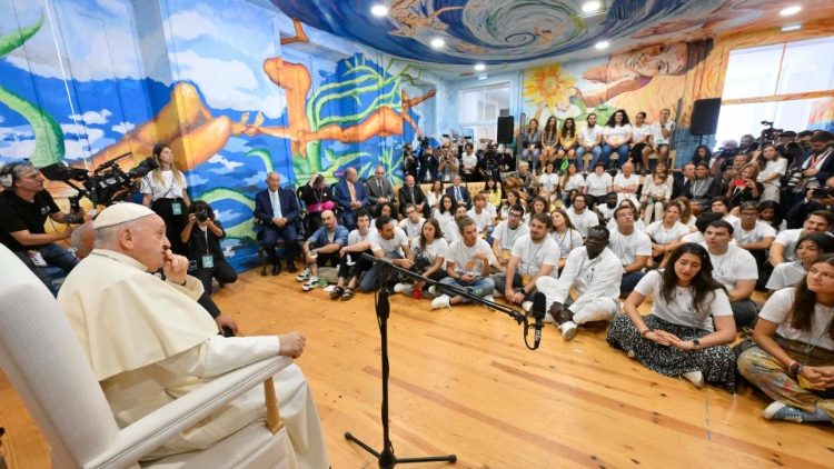 Encuentro del Papa con los jóvenes de Scholas durante su Viaje Apostólico a Portugal con ocasión de la JMJ Lisboa 2023