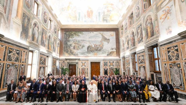 L'incontro di Papa Francesco con i membri dell'International Catholic Legislators Network
