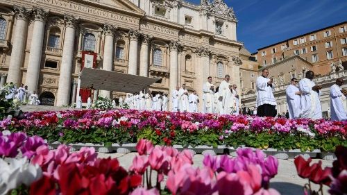 Papst eröffnet Synode: Ort der Gnade und Gemeinschaft