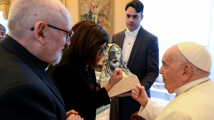 O Papa recebe em audiência os membros do Movimento dos Focolares (Vatican Media)