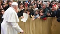 Le Pape a reçu en audience les dirigeants et employés des médias audiovisuels de la conférence épiscopale italienne, le 29 janvier 2024, en salle Paul VI. 