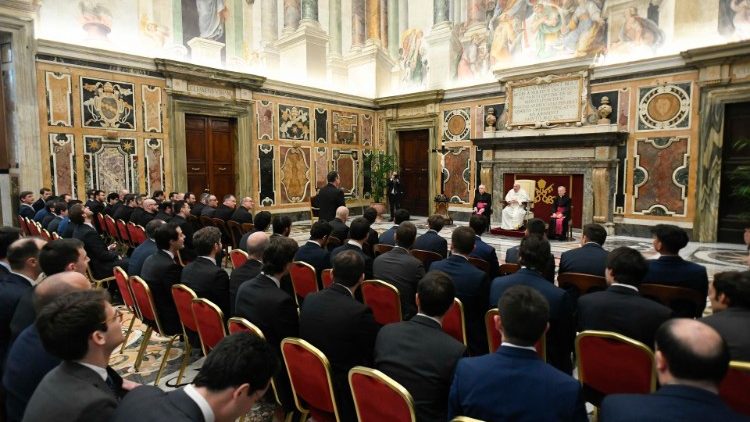La Comunità del Seminario di Madrid con il Papa
