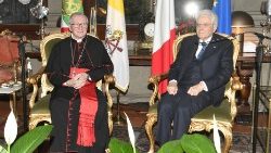 El cardenal Pietro Parolin, Secretario del Estado vaticano y el presidente italiano Sergio Mattarella en el aniversario de la firma de los Pactos Lateranenses.