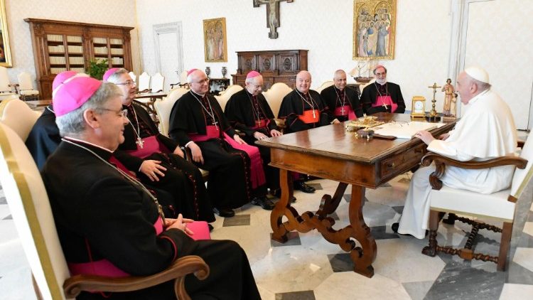 O Papa com os bispos da Sardenha