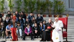 Paavi Franciscus Venetsian nuorille: Luokaa jotain uutta ja kaunista!