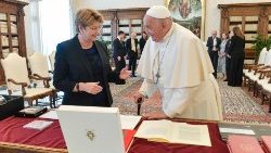 La présidente de la Confédération helvétique, Viola Amherd, a été reçue au Vatican, le 4 mai 2024.